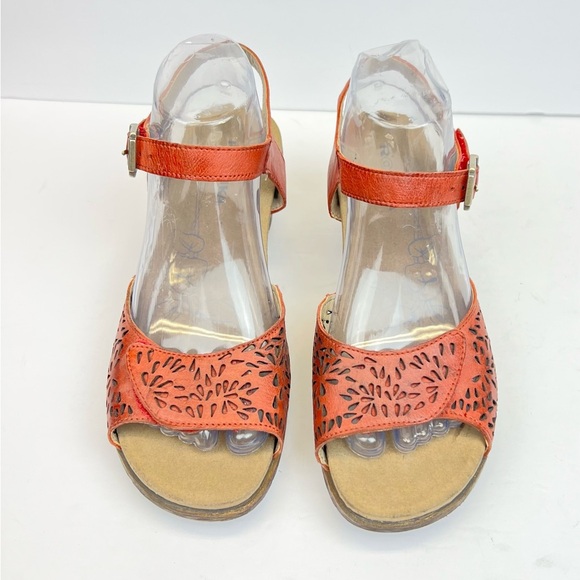 Romika Nevis 05 Red Leather Wedge Sandals Adjustable Straps & Cutout Size 8.5 - Picture 3 of 9